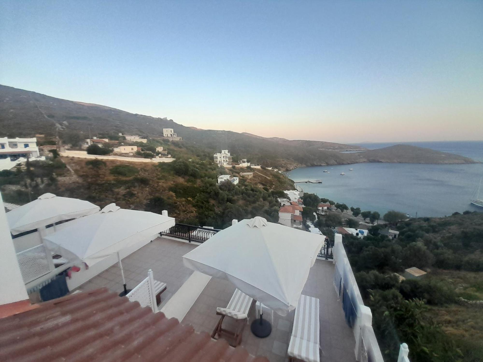 Studios Rena ฟูร์นีอิคาเรียส ภายนอก รูปภาพ